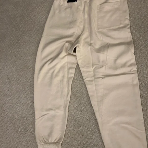 NWT - Men’s American Eagle Laidback Luxe Heavyweight cream sweatpants - XL - Picture 5 of 7